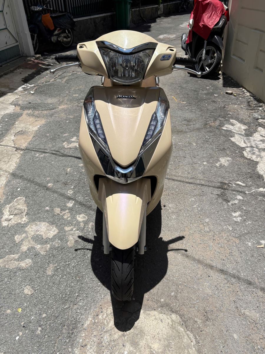 HONDA LEAD 125 – 2014 – CỐP RỘNG TIỆN LỢI, ÊM ÁI CHO MỌI CHUYẾN ĐI BS 59V1-92555